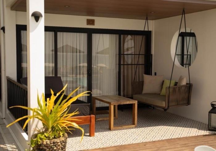 Deluxe Double or Twin Room with Pool View